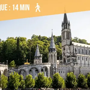 De L'isard Bleu, Dans De Tourisme 3 Etoiles Appartement Lourdes